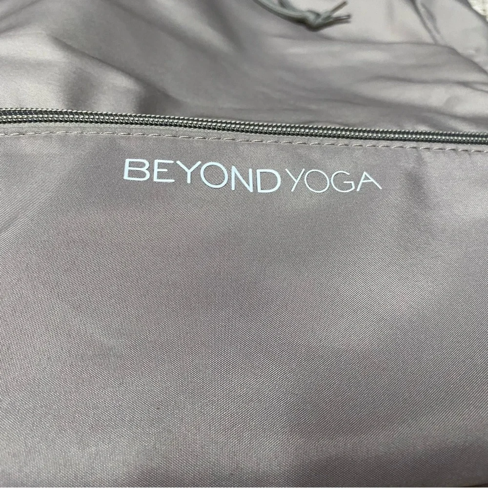 Beyond Yoga Gray Backpack - Picture 3 of 8